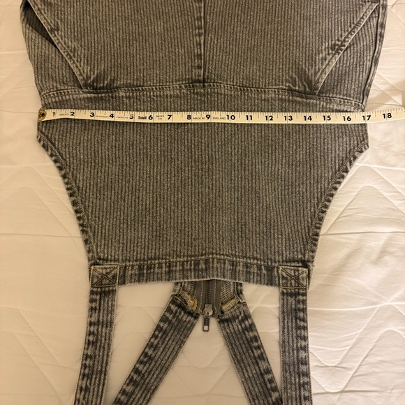 RVCA | “Crystal” Denim Overalls - Picture 9 of 14